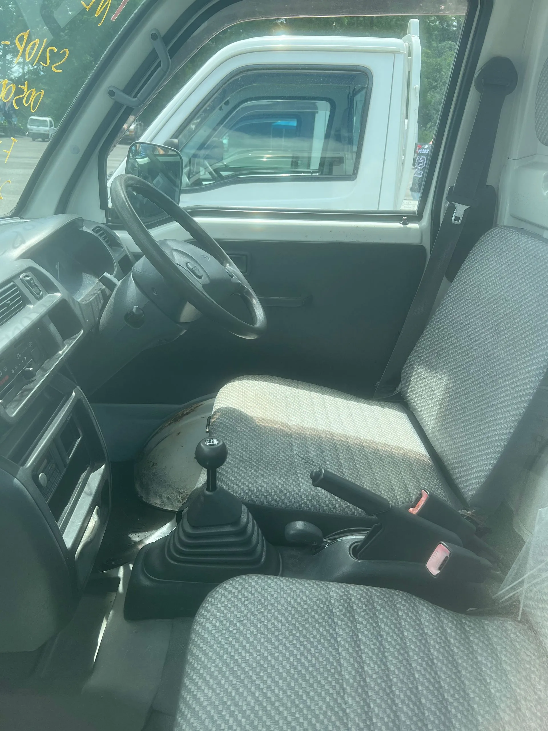 2000 Daihatsu Hijet - Image 3