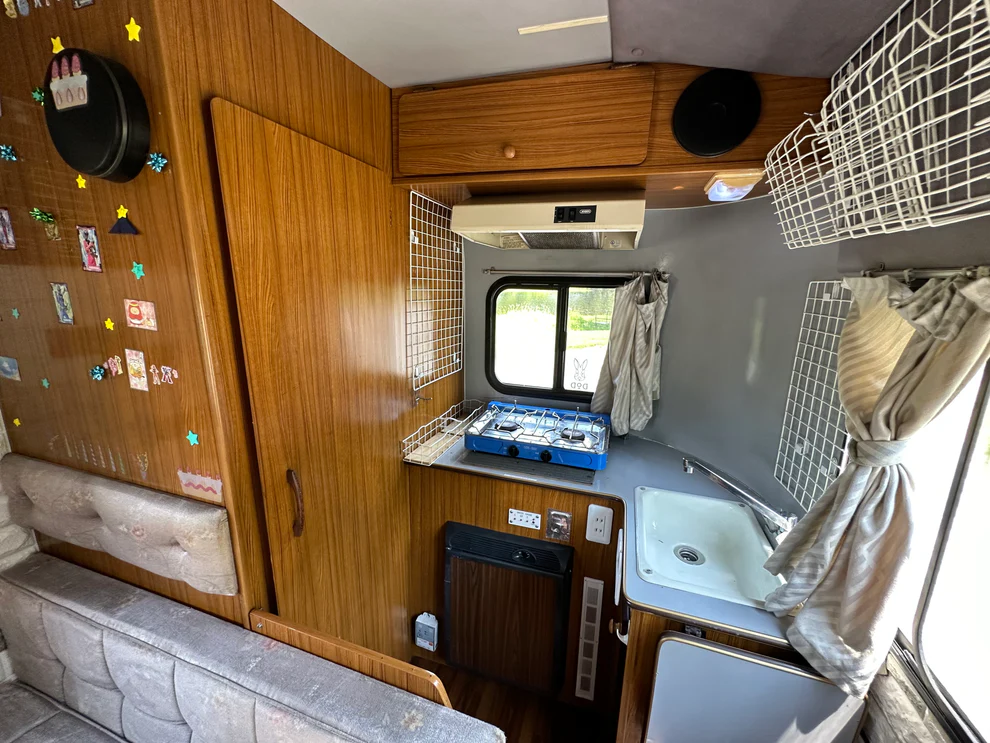 1993 TOYOTA HIACE LH85 - Image 3